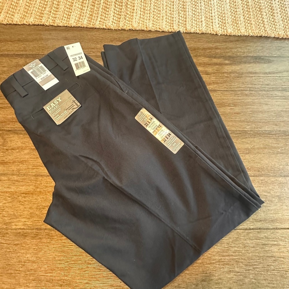 Dockers Easy Khaki Classic Fit D3 Pleated Black‎ Pants Mens 32x33 New with Tags